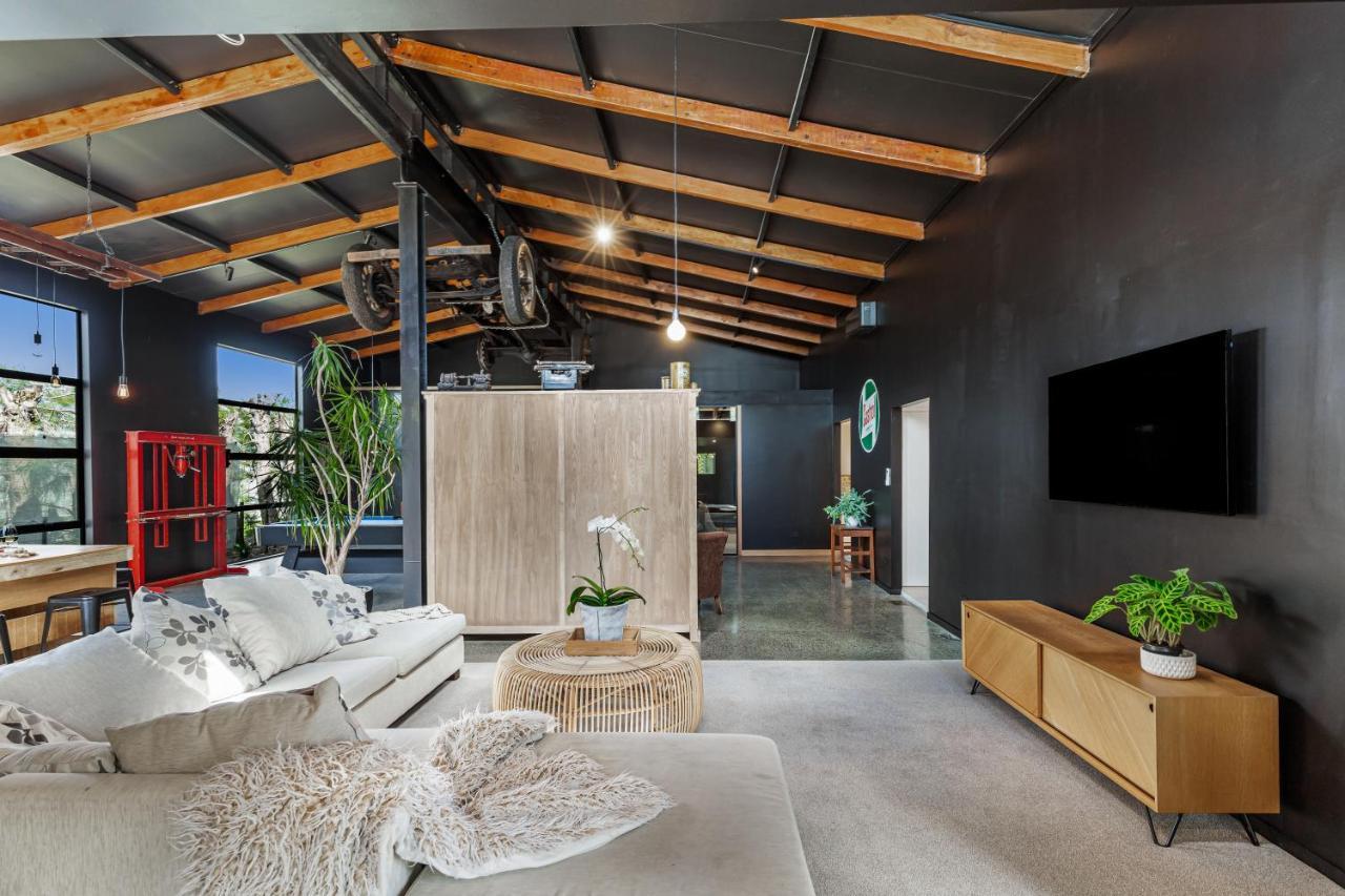 The Black Barn Auckland Dış mekan fotoğraf